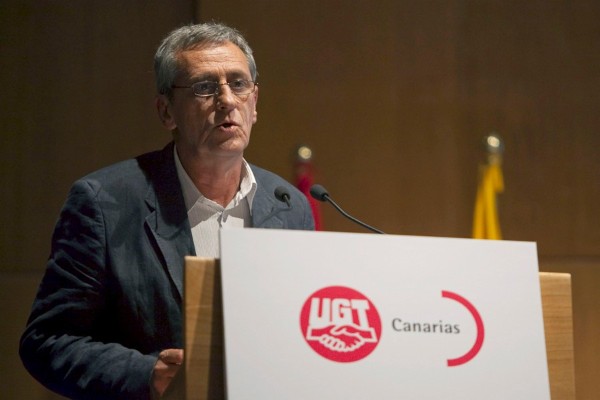 El nuevo secretario regional de Canarias de la Unión General de Trabajadores (UGT), Juan Francisco Fonte, en un momento de su intervención hoy en la última jornada del V Congreso General de UGT-Canarias.