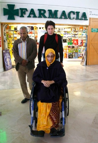 Aminatu Haidar, que inició el lunes su quinta semana en huelga de hambre en el aeropuerto de Lanzarote.