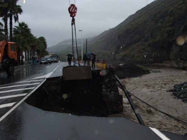 En la imagen de Maikel Chacón, consecuencias de las lluvias torrenciales en La Palma.