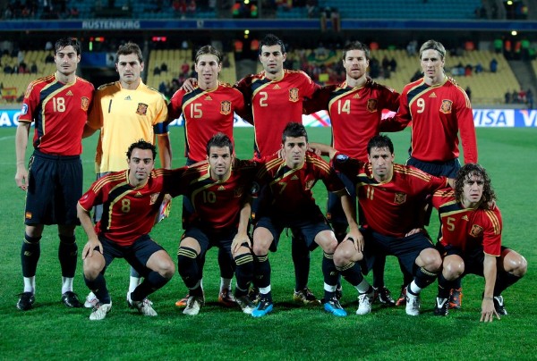Fotografía de la selección española de fútbol tomada el 14 de junio del 2009 en el estadio Royal Bafokeng, Sudáfrica. 