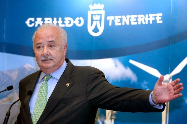 El presidente del Cabildo de Tenerife, Ricardo Melchior.