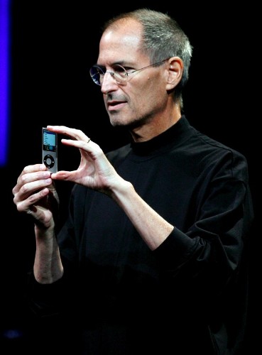 Imagen de archivo tomada el 9 de septiembre de 2009 que muestra al consejero delegado y cofundador de Apple, Steve Jobs.