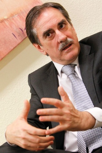 El ministro de Trabajo e Inmigración, Valeriano Gómez.