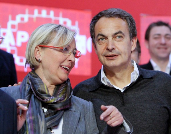 El presidente del Gobierno, Jose Luis Rodríguez Zapatero, y Eva Almunia, candidata aragonesa.