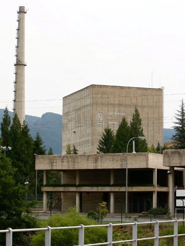 Central nuclear de Santa María de Garoña .