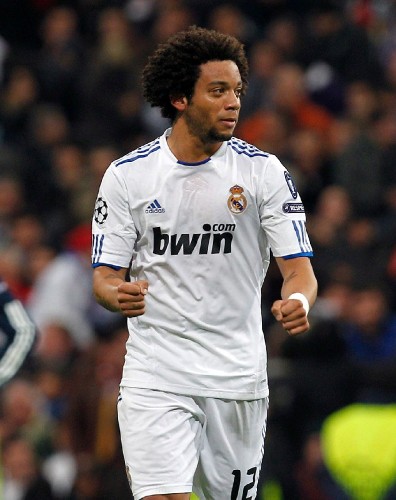 El defensa brasileño del Real Madrid, Marcelo Vieira, celebra el primer gol frente al Olympique de Lyon.