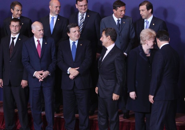 Foto de familia de los jefes de estado durante la primera jornada del Consejo Europeo.