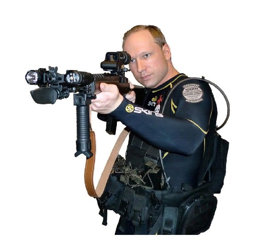 Fotografía facilitada por Scanpix Norway que muestra a Anders Behring Breivik, el presunto autor del doble atentado perpetrado en Noruega el viernes.