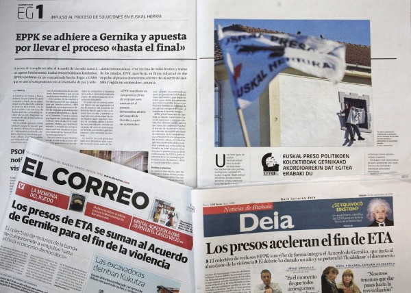 Las portadas de varios periódicos del País Vasco hacen referencia al comunicado.