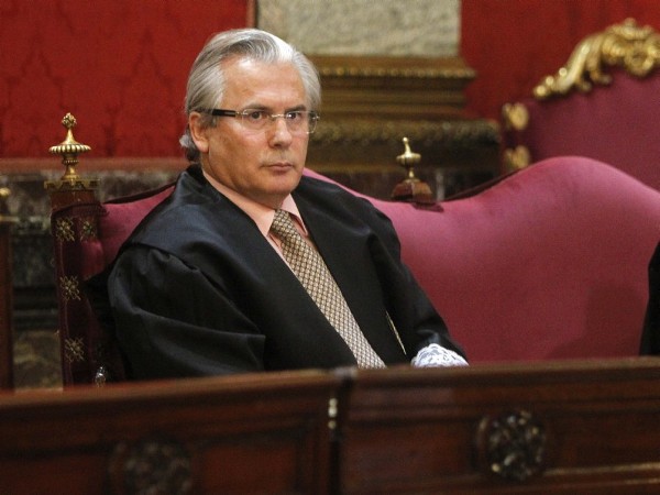 El juez Baltasar Garzón durante el juicio que se sigue contra él en el Tribunal Supremo por ordenar grabar las conversaciones en prisión entre los imputados del 