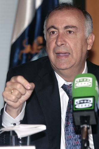 Francisco Hernández Spínola.