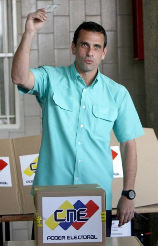 El candidato de la oposición y gobernador del Estado Miranda, Henrique Capriles.