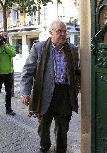 El director de cine José Luís Cuerda llega a la sede de la Sociedad General de Autores (SGAE) en Madrid.