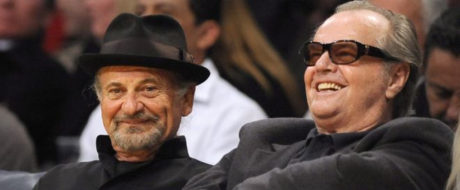Joe Pesci y Jack Nicholson (derecha) en un partido de Los Ángeles.
