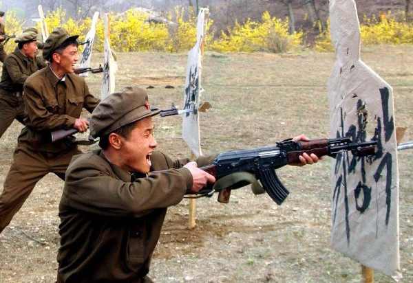 Entrenamiento militar en Pyongyang (Corea del Norte).