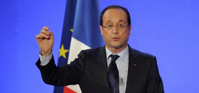 El presidente de Francia, Francois Hollande, pronuncia un discurso ante ciudadanos franceses.