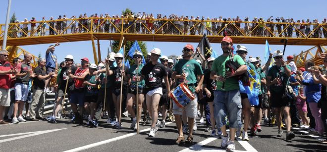 Mineros asturianos y leoneses que caminan hacia Madrid en la denominada 