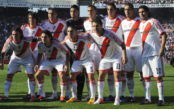 Jugadores de River Plate posan por la ultima fecha del torneo Nacional B en Buenos Aires (Argentina). 