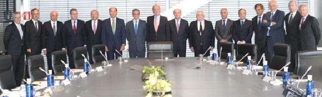 El Rey y los miembros del Consejo Empresarial para la Competitividad. 