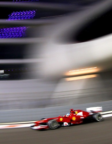 Fernando Alonso pilotando su monoplaza.