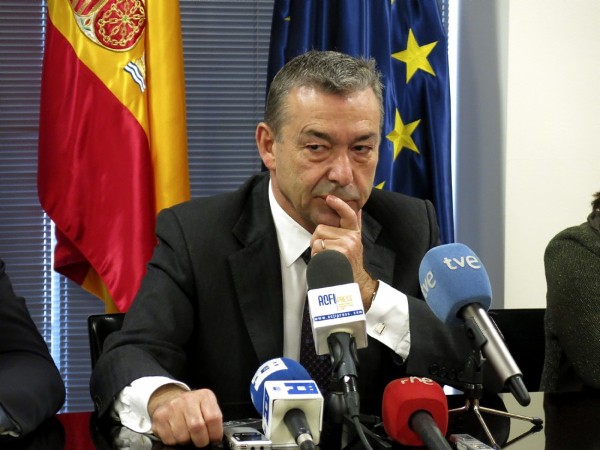 El presidente del Gobierno de Canarias, Paulino Rivero, pedirá hoy a la Comisión Europea (CE) que ponga en marcha una 