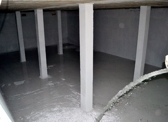 El interior de unos de los depósitos de agua rehabilitados en Los Silos.