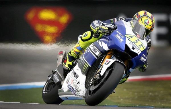 El piloto italiano de MotoGP Valentino Rossi (Yamaha YZR M 1).