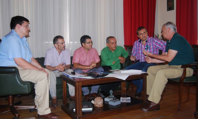 Momento de la visita realizada al Ayuntamiento de San Miguel de Abona.