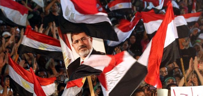 Seguidores de los Hermanos Musulmanes participan en una protesta en apoyo al depuesto presidente egipcio Mohamed Mursi.