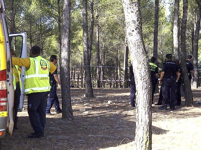 La víctima fue encontrada en el parque forestal de Entrevías con un cuchillo en una mano.
