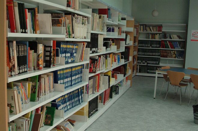 El municipio cuenta con 7 bibliotecas repartidas en distintos barrios.