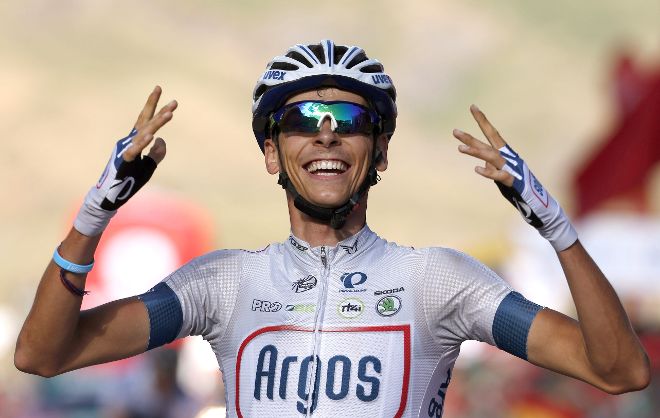 El francés Warren Barguil (Argos) se impone vencedor de la decimosexta etapa.