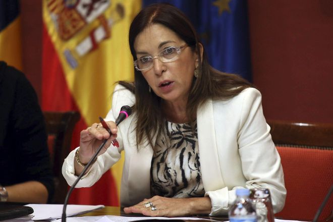 La consejera de Sanidad, Brígida Mendoza, durante su comparecencia en comisión parlamentaria para hablar de cuestiones como el Hospital del Norte, a petición del PP.