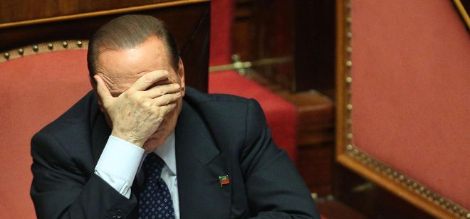 El ex primer ministro italiano y presidente del Pueblo de la Libertad (PDL), Silvio Berlusconi, gesticula en el Senado, en la ciudad de Roma (Italia), el pasado 2 de octubre de 2013. 