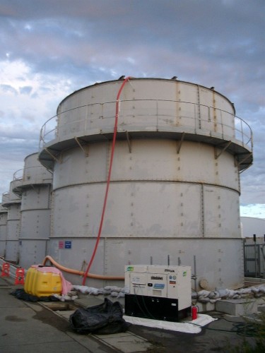 Fotografía facilitada por TEPCO que muestra un tanque de almacenamiento en la planta nuclear de Daiichi en Fukushima. 