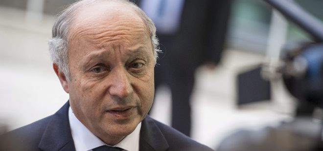 El ministro francés de Asuntos Exteriores, Laurent Fabius, declaró el lunes que Francia ha convocado de forma 