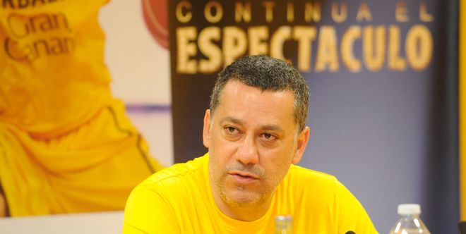 Alejandro Martíbnez, técnico del CB Canarias.7 MONTSE SANTOS