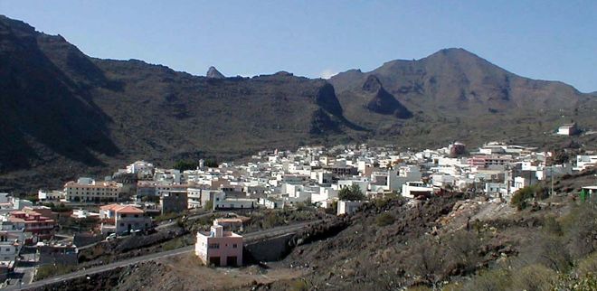 El objetivo de este nuevo experimento es evaluar y determinar las variaciones de la velocidad de propagación de las ondas sísmicas en la estructura de la isla de Tenerife.