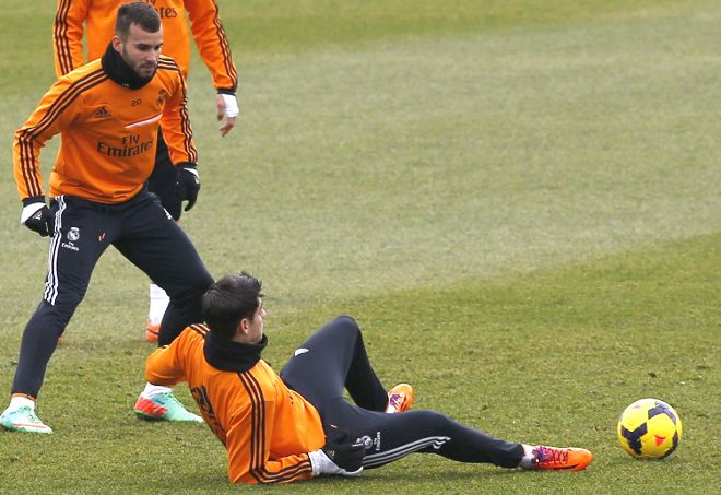 Morata (en el suelo), durante un entrenamiento del Real Madrid.