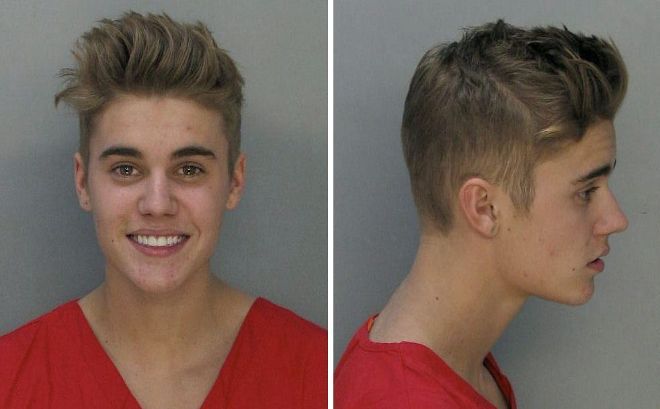 Imagen cedida por el Miami-Dade Corrections & Rehabilitation Dept. que muestra un combo del cantante canadiense Justin Bieber arrestado el 23 de enero del 2014 en Miami, Estados Unidos.