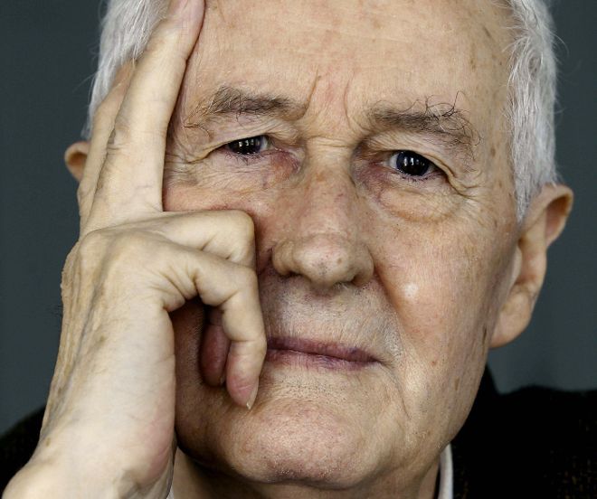 2013) del poeta, narrador, ensayista y flamencólogo Félix Grande que ha muerto hoy en Madrid a los 76 años, víctima de un cáncer de páncreas, según fuentes próximas al poeta.