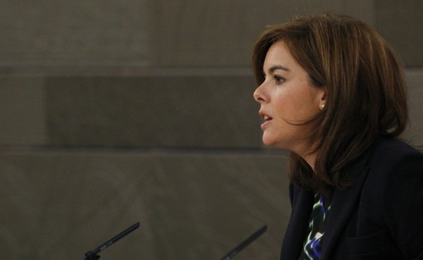 La vicepresidenta del Gobierno, Soraya Sáenz de Santamaría, durante la rueda de prensa posterior a la reunión hoy del Consejo de Ministros.