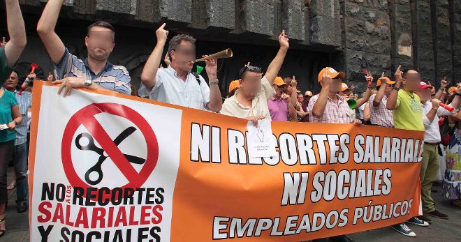 Imagen de archivo de una protesta frente a Presidencia en la capital tinerfeña.