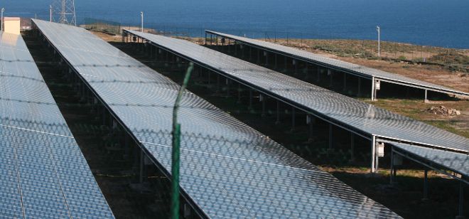 Planta de energía solar en Arico.