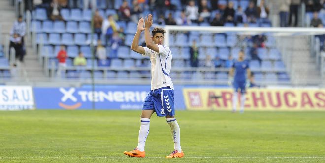 Ayoze marcó tres de los cinco goles que el Tenerife le hizo a la Ponferradina en el Heliodoro.