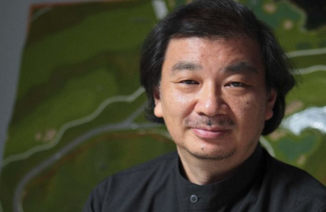 El japonés Shigeru Ban, de 56 años, galardonado hoy con el Premio Pritzker 2014 de arquitectura.