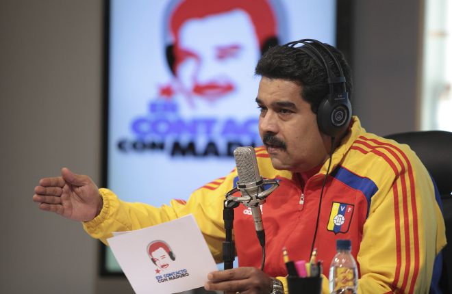 Nicolás Maduro, durante la emisión de su programa de radio semanal.