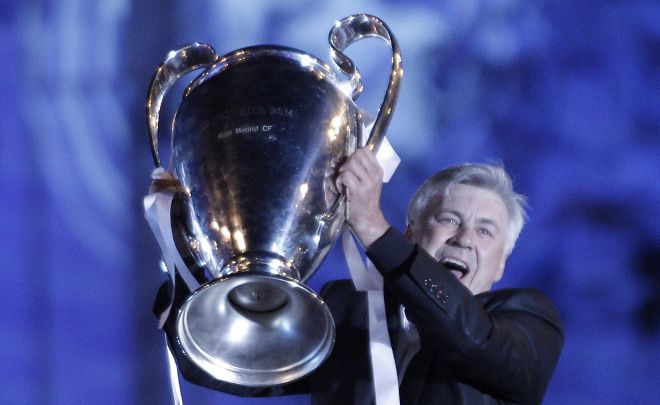 Ancelotti, con la Copa.