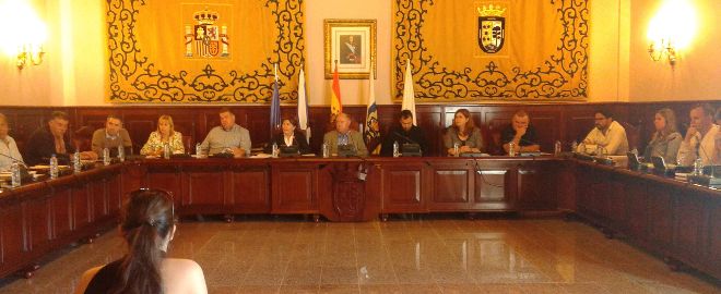 Una imagen del pleno ordinario celebrado ayer en el Ayuntamiento de El Rosario.
