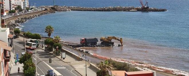 ￼￼￼La finalización de la obra de la playa depende de que antes se construya la estación de bombeo de la red de saneamiento de la capital.